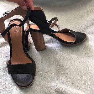 Charlotte Russe Black Strappy Chunky Heels